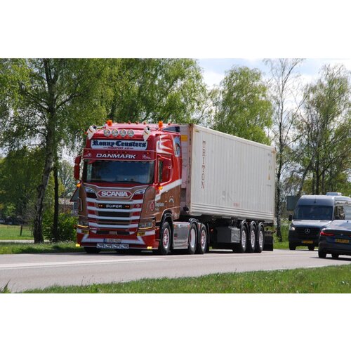 Tekno Tekno Scania NGR Highline 6x2 + container chassis with 40ft HC Reefer RONNY CEUSTERS Tekno Tekno Scania NGR Highline 6x2 + container chassis with 40ft HC Reefer RONNY CEUSTERS
