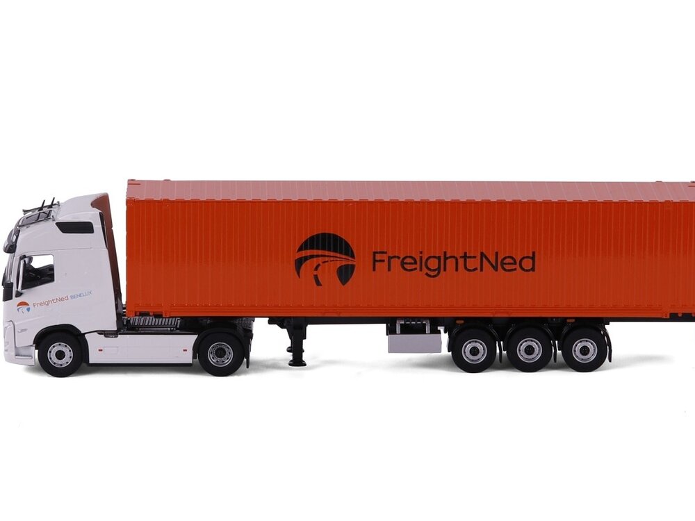Cavallino Cavallino Volvo FH5 met 3-as container oplegger + 40ft. container FREIGHTNED