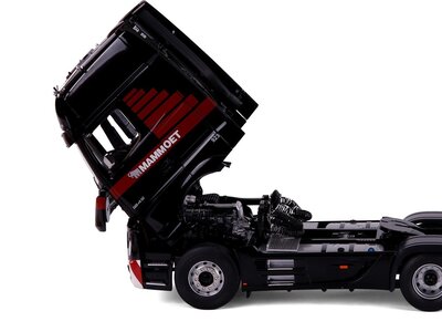 NZG Cavallino  Mercedes Actros L 4x2 MAMMOET / Schaal 1:18
