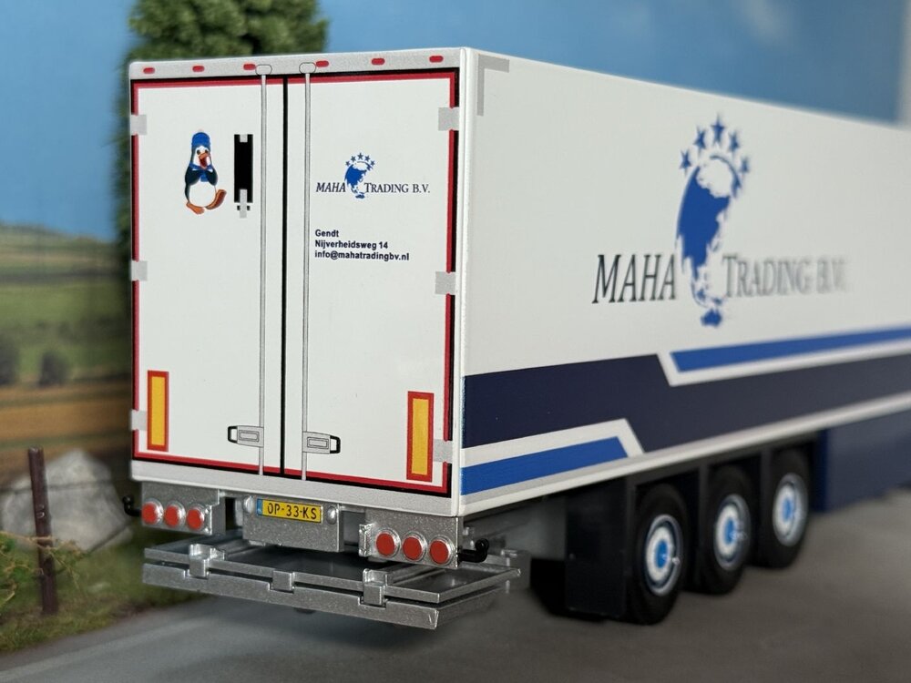 Cavallino Cavallino Scania S Highline 4x2 with 3-axle reefer trailer MAHA TRADING BV