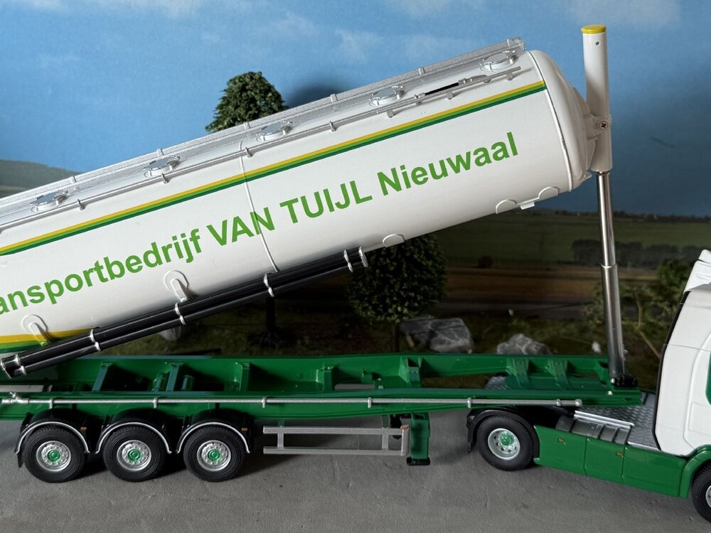 Cavallino Cavallino Scania R Highline 4x2 with 3-axle bulk trailer VAN TUIJL NIEUWAAL VTN