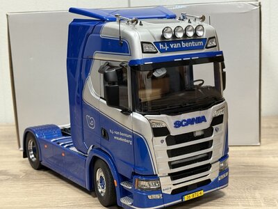 NZG Cavallino Scania S Highline 4x2 H.J. VAN BENTUM WOUDENBERG / Scale 1:18