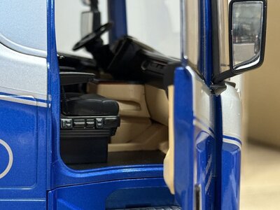 NZG Cavallino Scania S Highline 4x2 H.J. VAN BENTUM WOUDENBERG / Scale 1:18