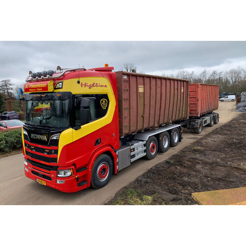 WSI WSI Scania R Highline 8x2 with 7-axle combi container trailer with hooklift + 2x 40m3 container A. THEUNISSEN WEKEROM B.V. WSI WSI Scania R Highline 8x2 with 7-axle combi container trailer with hooklift + 2x 40m3 container A. THEUNISSEN WEKEROM B.V.