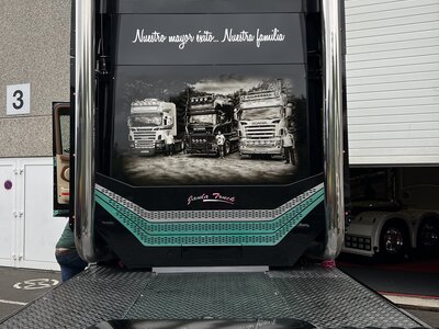 Tekno Tekno Scania R-serie Topline 6x2  VILARDELL TRANSPORT