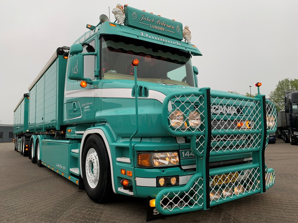 Tekno Tekno Scania 4-Serie Torpedo motorwagen met aanhanger JACOB PEDERSEN