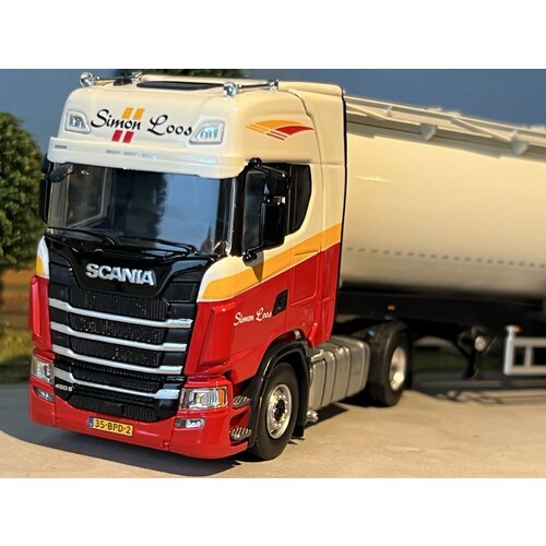 Tekno Tekno Scania Next Gen S-serie Highline with silo bulk trailer SIMON LOOS Tekno Tekno Scania Next Gen S-serie Highline with silo bulk trailer SIMON LOOS