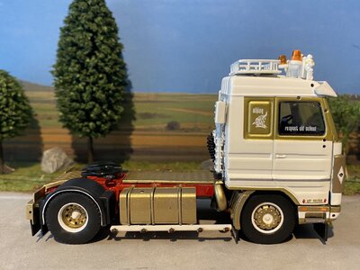 Tekno Tekno Scania 143M streamline 4x2 RIGOTTI "WAR MACHINE"
