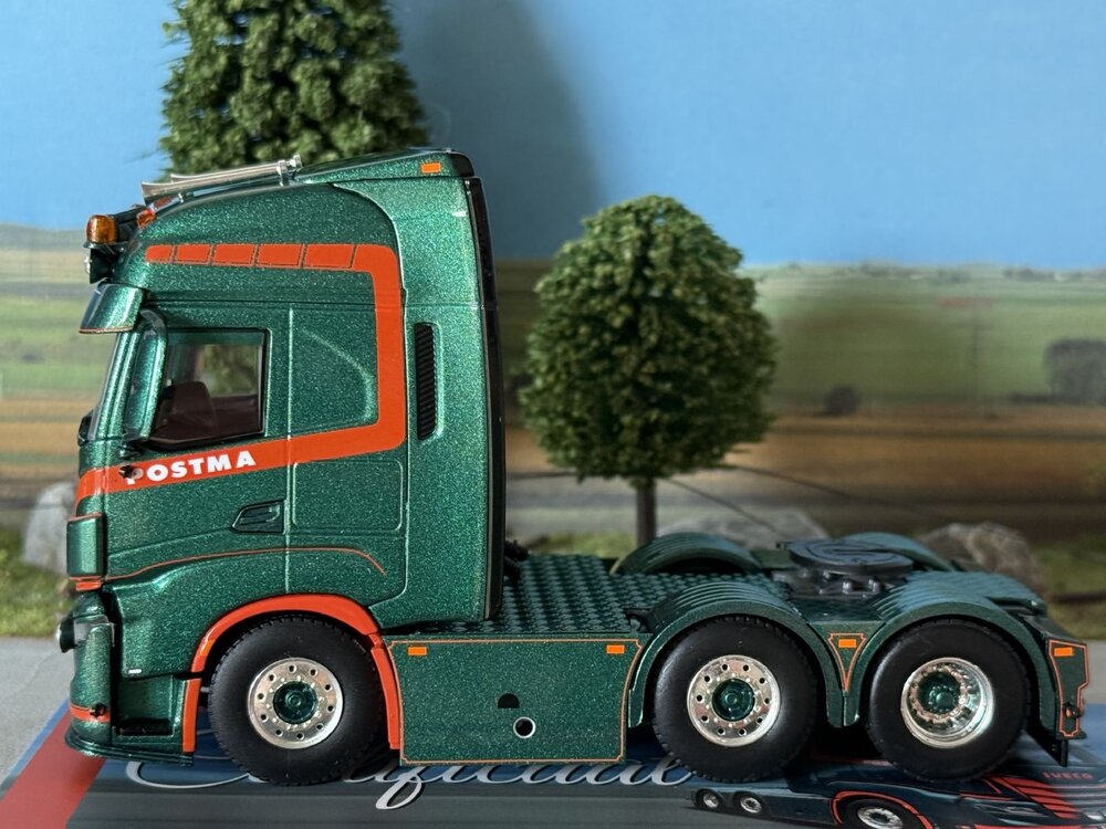 WSI WSI Iveco S-way High 6x2 POSTMA