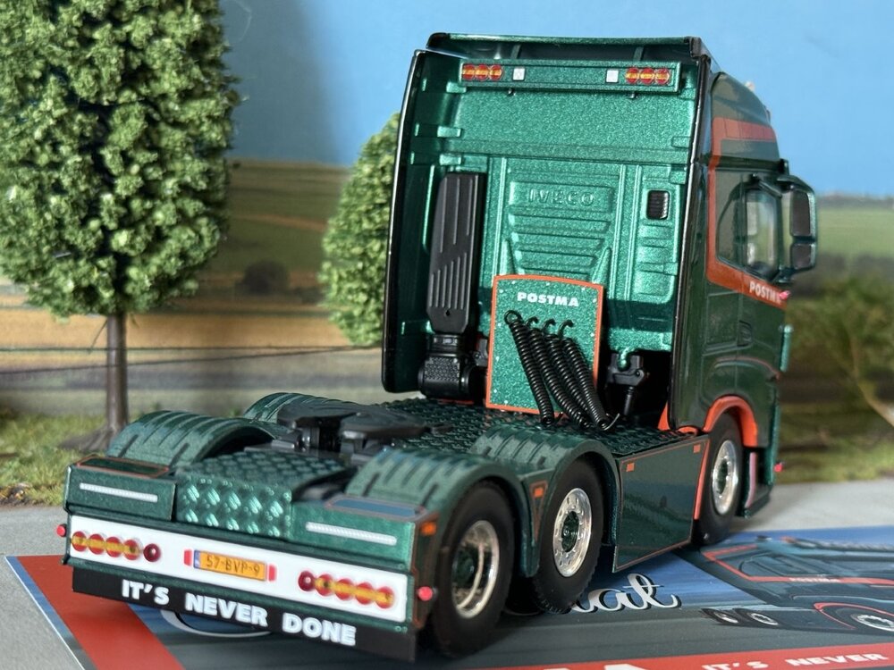 WSI WSI Iveco S-way High 6x2 POSTMA