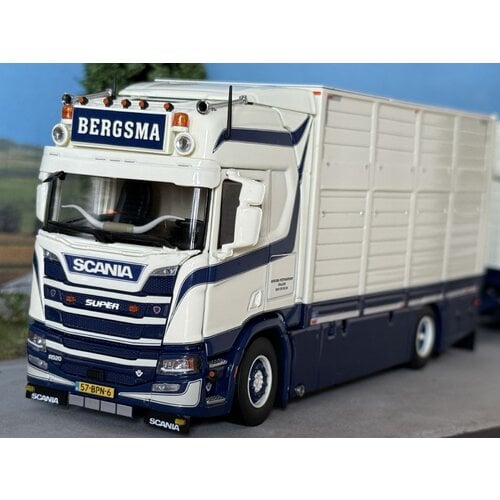 IMC IMC Scania R High roof boxed truck with 3-axle livestock trailer BERGSMA IMC IMC Scania R High roof boxed truck with 3-axle livestock trailer BERGSMA