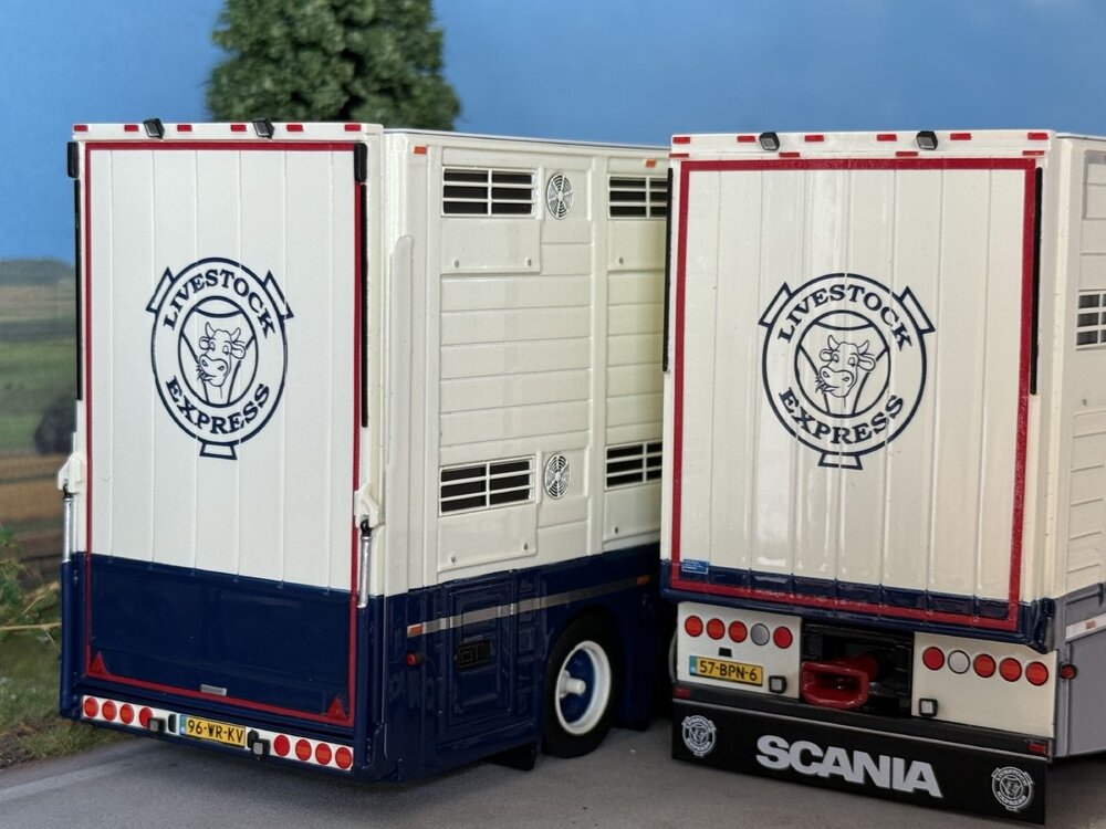 IMC IMC Scania R High roof boxed truck with 3-axle livestock trailer BERGSMA
