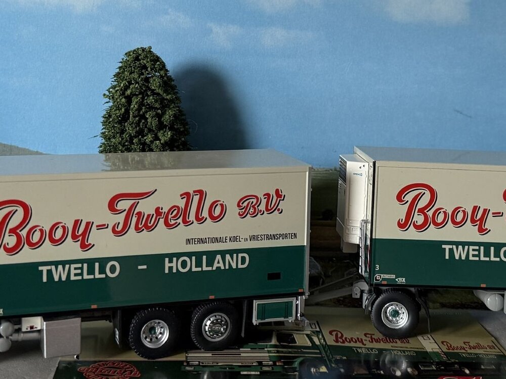 Tekno Tekno Scania 113M Rigid truck with 2-axle trailer BOOY TWELLO