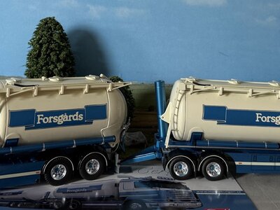 Tekno Tekno Scania 3-serie Streamline  rigid truck with trailer Swedish silo combination FORSGARDS