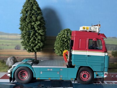 Tekno Tekno Scania 143M 4x2 Streamline J.B. VAN DEN ENDE