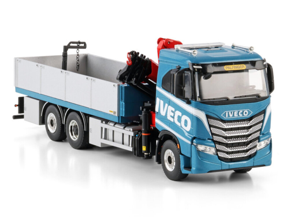 WSI WSI Iveco S-Way AS low riged flatbed truck 6x2 + palfinger 24.001 SLD 5 Palfinger