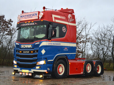 WSI WSI Scania R Highline 6x2 twin steer LASSE MATHIESEN