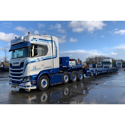 WSI WSI Scania S Highline 8x4 with 8-axle SL lowloader L.A. VAN DEN HEUVEL WSI WSI Scania S Highline 8x4 with 8-axle SL lowloader L.A. VAN DEN HEUVEL