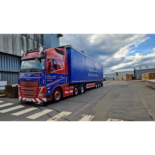 Tekno Tekno Volvo FH05 Globetrotter XL 6x2 with 3-axle tautliner JAMES S. HISLOP Tekno Tekno Volvo FH05 Globetrotter XL 6x2 with 3-axle tautliner JAMES S. HISLOP