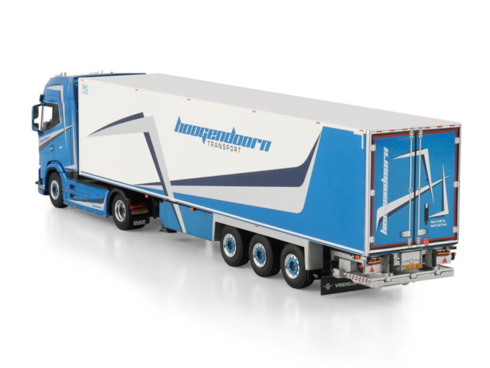 WSI WSI DAF XG+ 4x2 with 3-axle reefer trailer  ANDRE HOOGENDOORN TRANSPORT