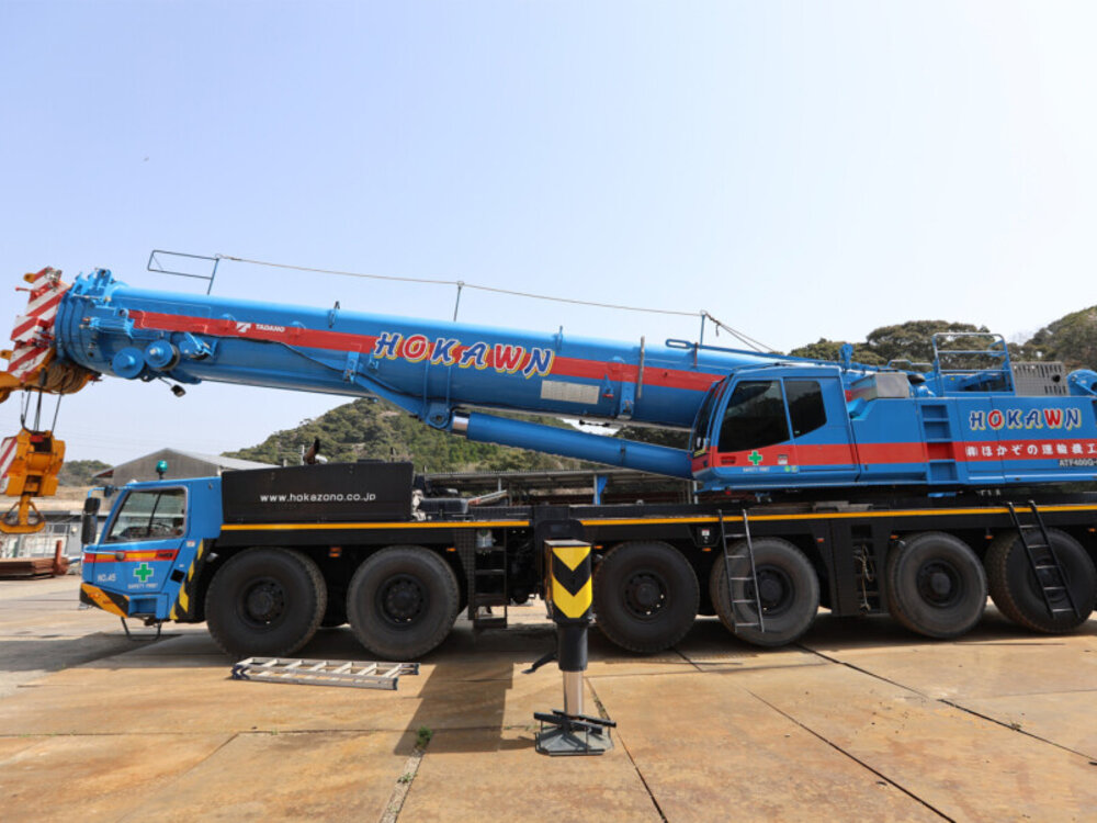 WSI WSI Tadano ATF 400-G Crane + JIB HOKAWN
