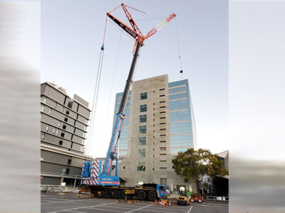 WSI WSI Tadano ATF 400-G Crane + JIB HOKAWN