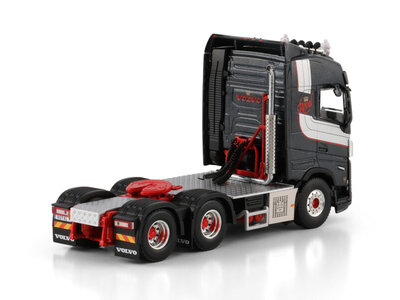 WSI WSI Volvo FH5 Globetrotter 6x4 ROYAL EDITION
