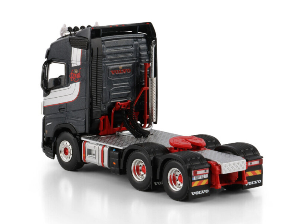 WSI WSI Volvo FH5 Globetrotter 6x4 ROYAL EDITION