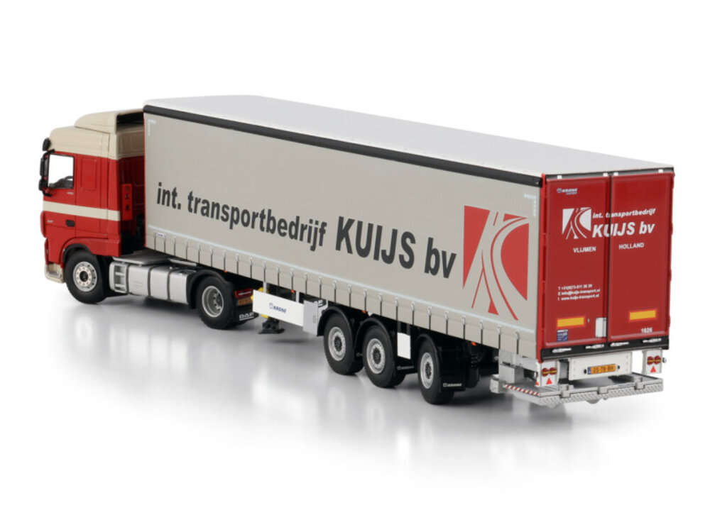 WSI WSI DAF XF Super Space Cab 4x2 with 3-axle Tridec curtainside trailer KUIJS