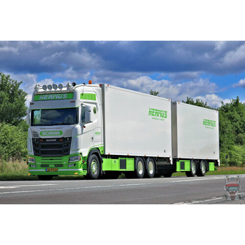 WSI WSI Scania S Highline 6x2 met 5-assige motor koeloplegger met koeltrailer HERMUS WSI WSI Scania S Highline 6x2 met 5-assige motor koeloplegger met koeltrailer HERMUS