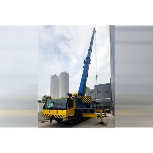 WSI WSI Liebherr LTM 1120-4.1 Mobile crane KWUN TUNG / Schaal 1:87 WSI WSI Liebherr LTM 1120-4.1 Mobile crane KWUN TUNG / Schaal 1:87
