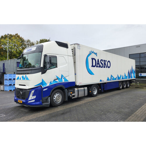 WSI WSI Volvo FH Aero Globetrotter 4x2 met 3-assige koeloplegger DASKO WSI WSI Volvo FH Aero Globetrotter 4x2 met 3-assige koeloplegger DASKO