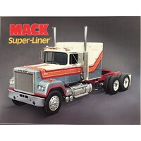 Tekno Mack Super-Liner 6x4