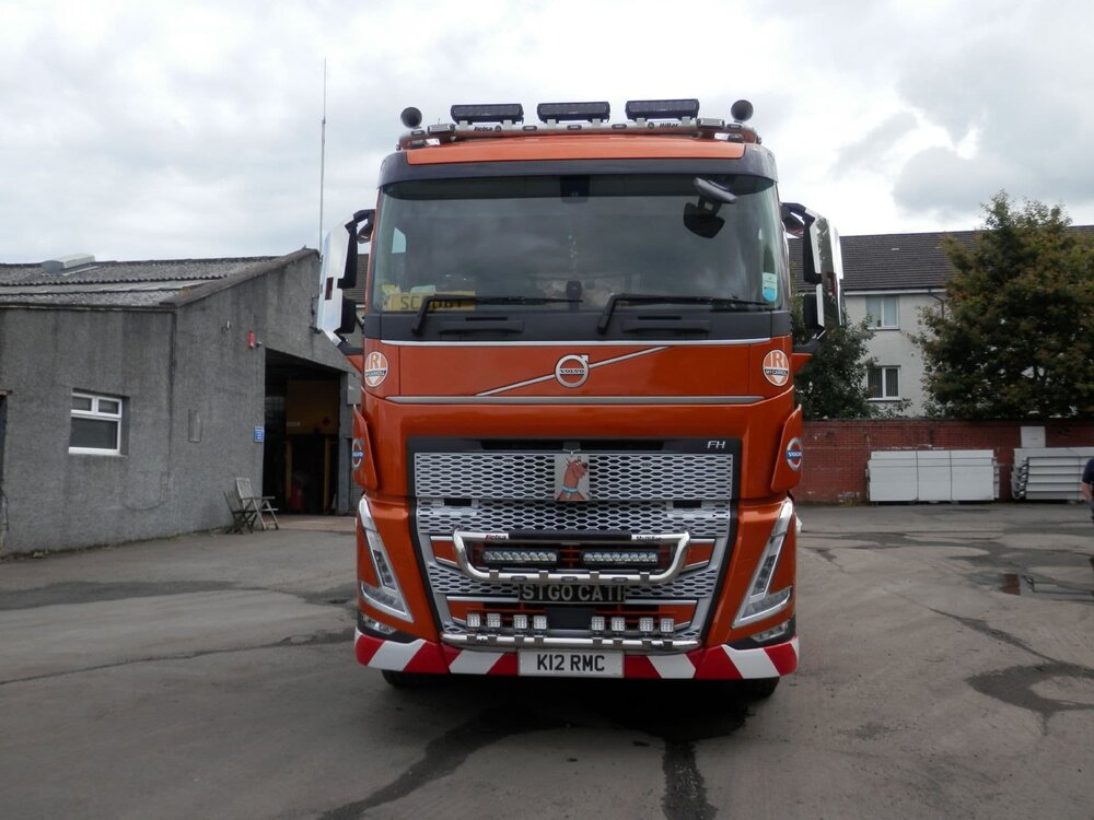 WSI WSI Volvo FH05 lowroof 6x4 with 3-axle lowloader ROBERT McCARROLL Glasgow Scotland