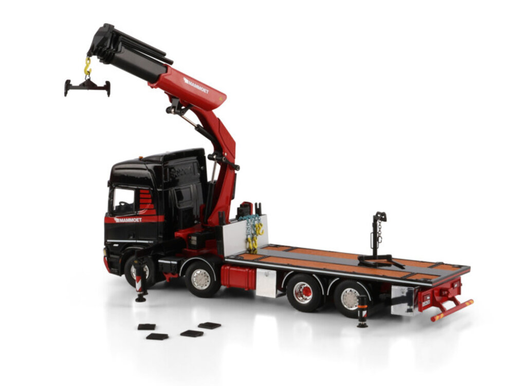 Mammoet store WSI Scania R Highline 8x2 + load crane with 2 mid axle flatbed trailer MAMMOET