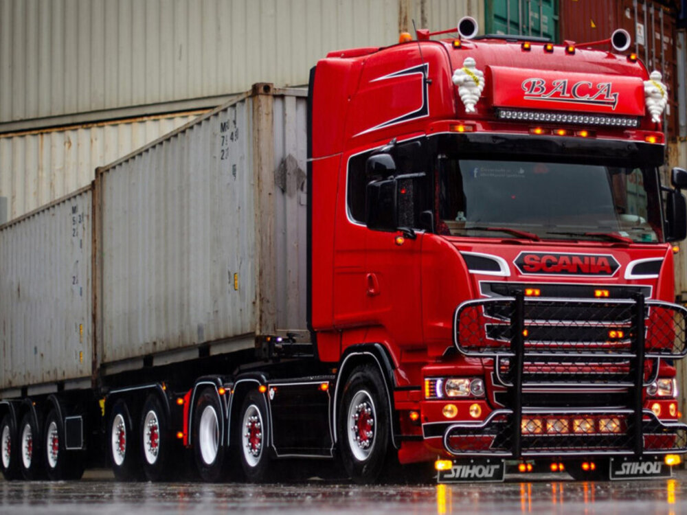 WSI WSI Scania R6 Topline 6x2 with 5-axle 2connect combi container trailer + 2x 20ft container BACA