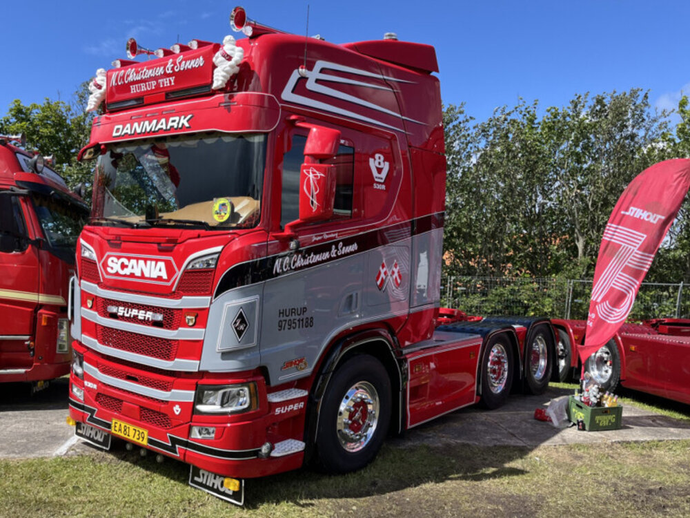 WSI WSI Scania R Highline 6x2 twin steer N.C. CHRISTENSEN & SONNER