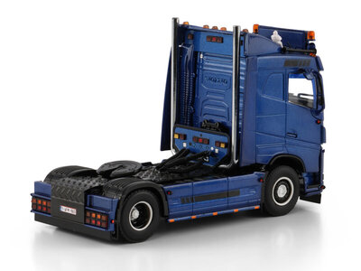 WSI WSI Volvo FH4 Sleeper Cab 4x2 LIPPENS