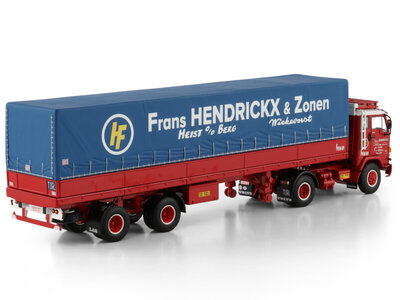 WSI WSI Volvo F89 6x2 met 2-assige klassieke zeilenoplegger HENDRICKX & ZONEN