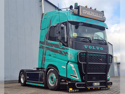 WSI WSI Volvo FH5 Globetrotter 4x2 SPRINGMANN