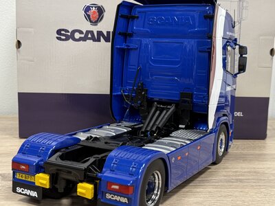 NZG Cavallino Scania S Highline 4x2 JONKER & SCHUT BARNEVELD / Scale 1:18