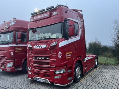 Tekno Tekno Scania Next Gen S-Highline met 3-assige koeloplegger KAUTETZKY