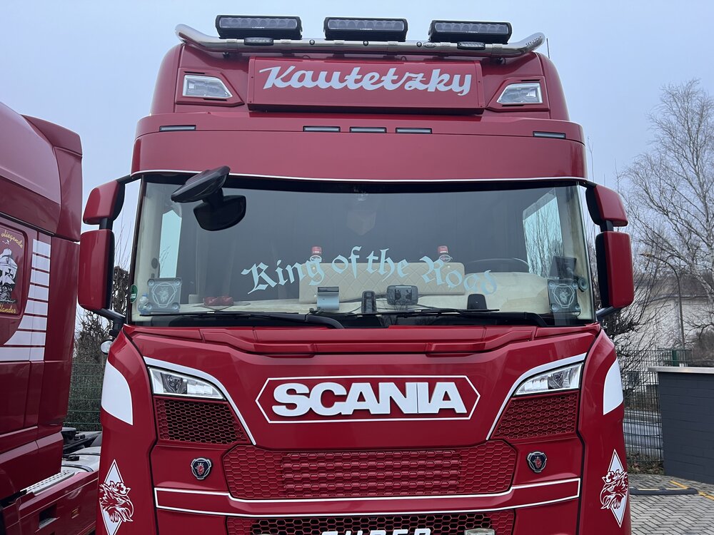 Tekno Tekno Scania Next Gen S-Highline met 3-assige koeloplegger KAUTETZKY