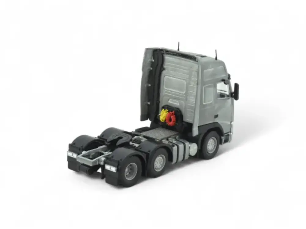 Tekno Tekno Volvo FH01 Globetrotter XL 6x2 Tractor Kit