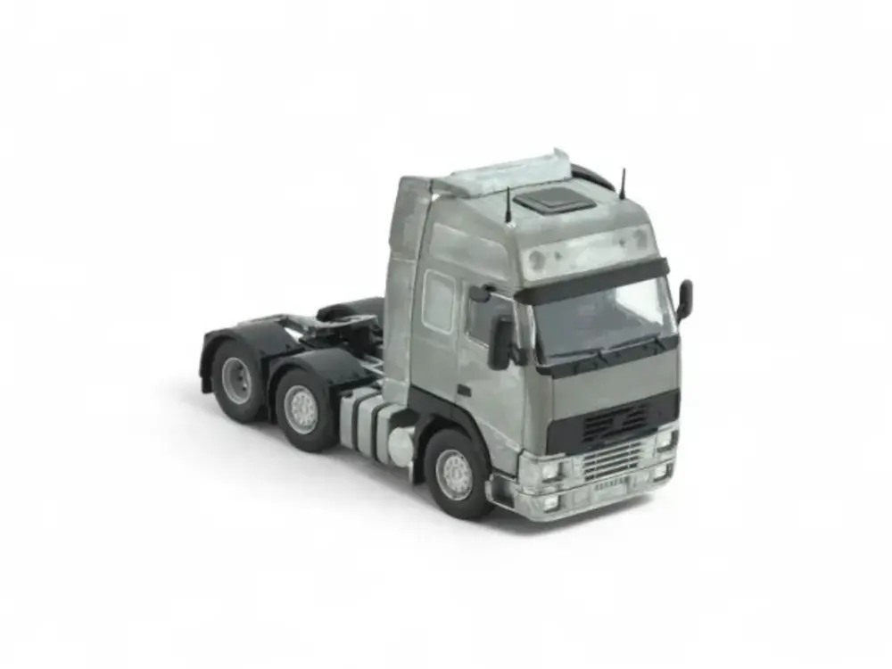 Tekno Tekno Volvo FH01 Globetrotter XL 6x2 Tractor Kit