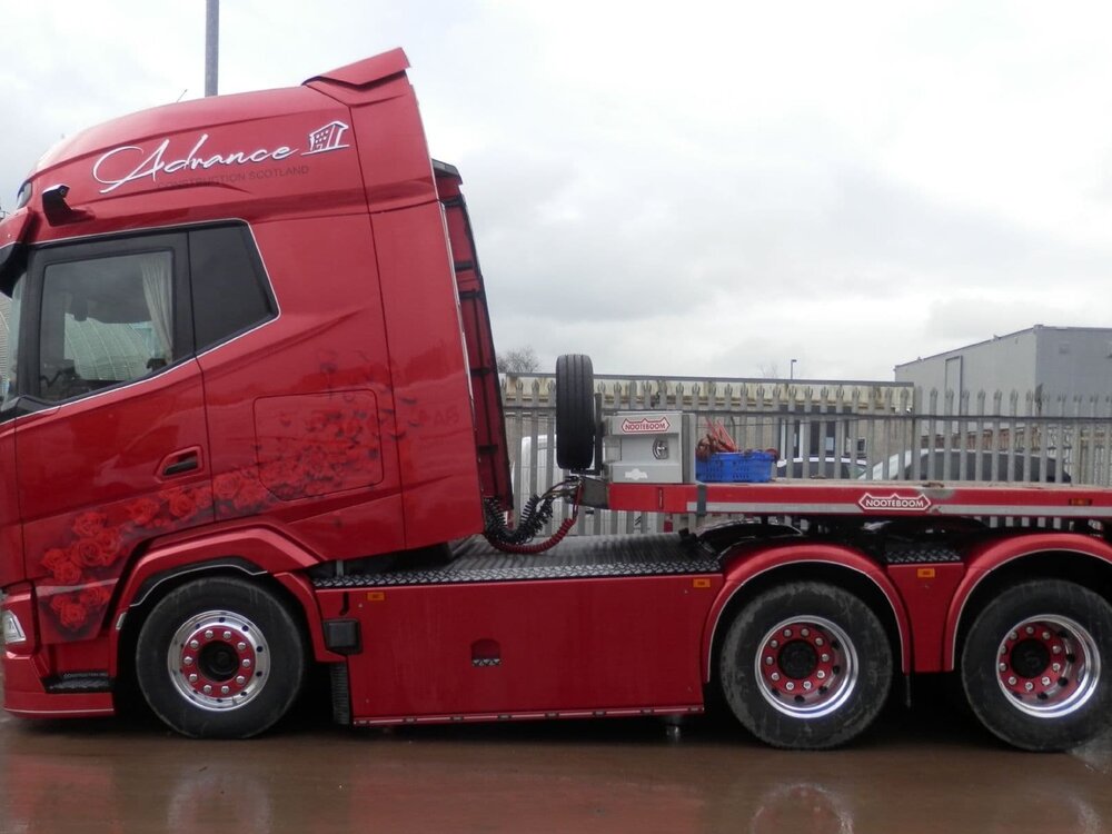 WSI WSI DAF XG+ with 3-axle lowloader ADVANCE CONTRUCTION SCOTLAND