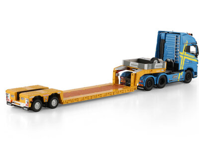 WSI WSI Volvo FH4 Globetrotter XL 6x2 met 2-assige Euro PX dieplader L.A. VAN ROOZENDAAL
