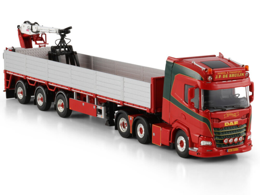 WSI WSI DAF XF SH 6x2  met 3-assige twin steer steenoplegger JP DE BRUIN