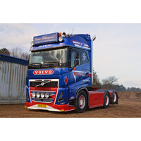 WSI Volvo FH5 Globetrotter 6x2 SIMON HOLMSGAARD