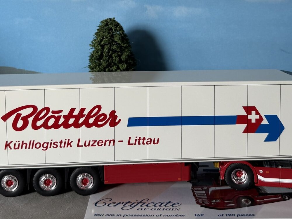 Tekno Tekno Scania Next Gen S-serie Highline with 3-axle reefer trailer BLATTLER